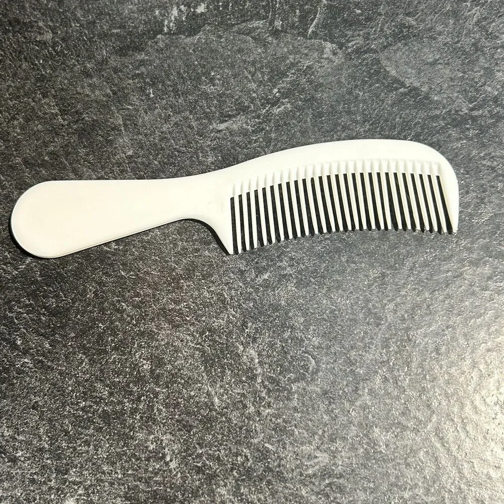 NEW Vintage Estee Lauder Small White‎ Travel Purse Curved Comb 6.5”